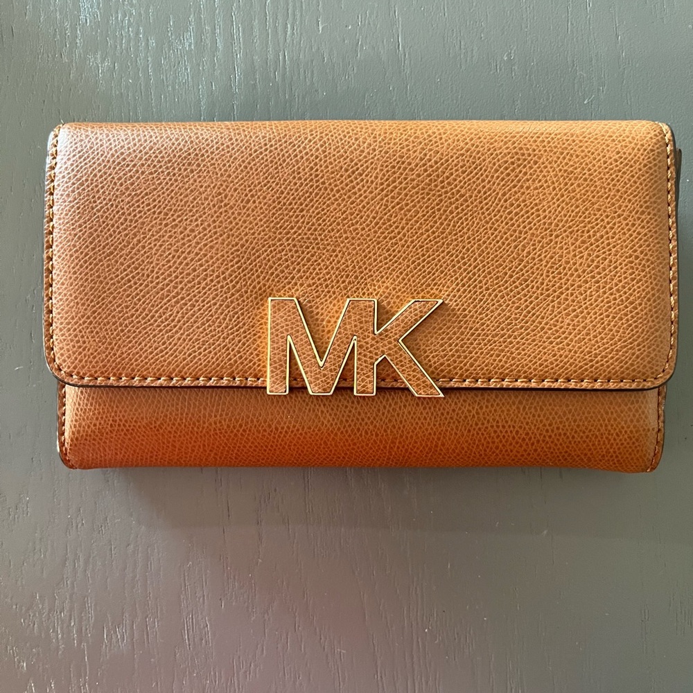 Michael’s kors wallet